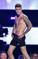 justin-bieber-underwear.jpg