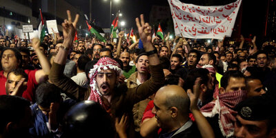 jordan-protests-feat-1528208801.jpg