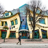 ugliest-houses-the-crooked-house-poland.jpg