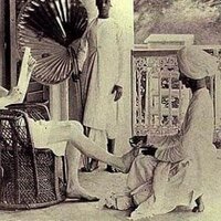 a_british_man_gets_a_pedicure_from_an_indian_servant.jpg_1810791533.jpg